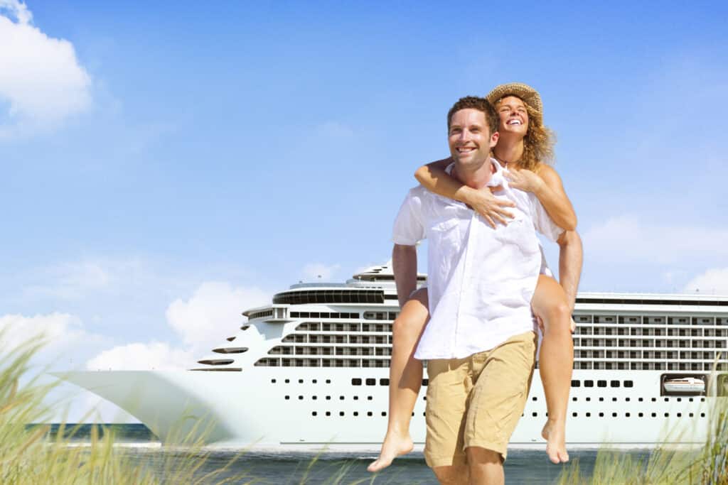 Couple Beach Cruise Vacation Holiday Leisure Summer Concept